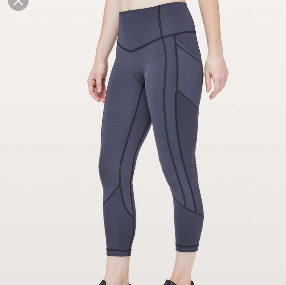 New Lululemon All The Right Places - Picture 2 of 6